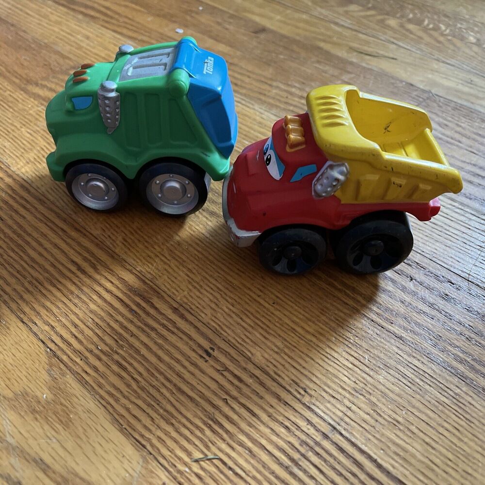 Lot of 2 Tonka Soft Trucks Chuck & Rumble - Picture 2 of 4